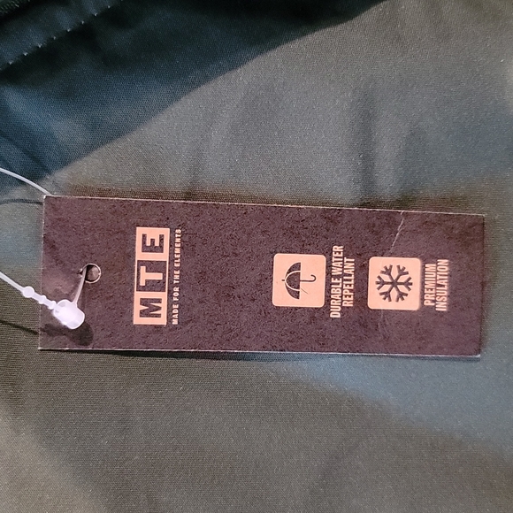 NWT Vans Torrey thermal jacket winter jacket - Picture 3 of 6